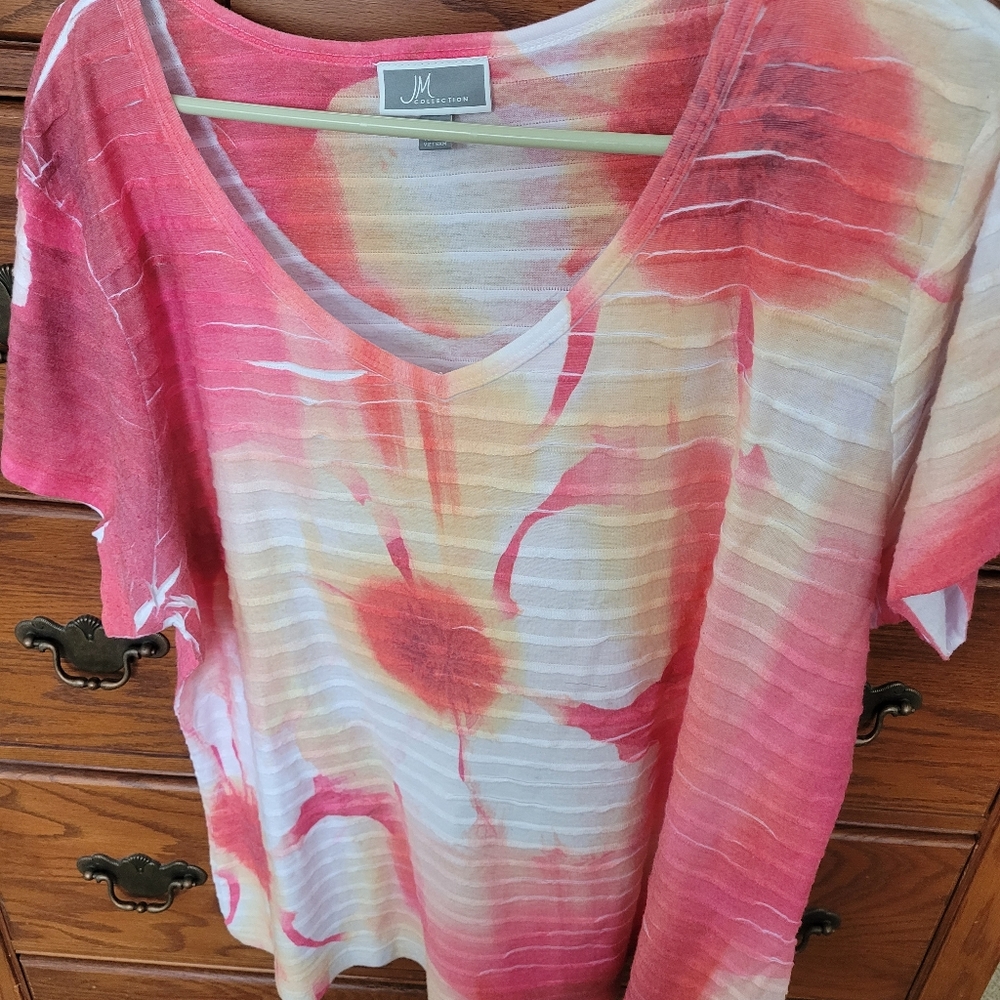 Macy's Pink and White Short Sleeve Ribbed Top